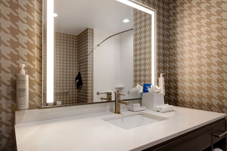 Bathroom 4, Home2 Suites By Hilton Galveston, Galveston