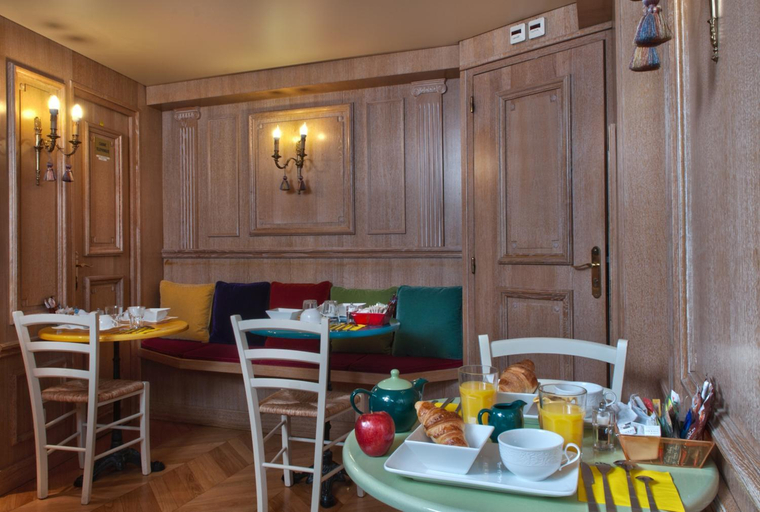 Food & Drinks 5, Hotel De La Motte Picquet, Paris