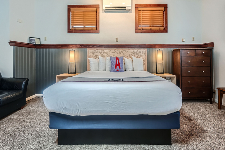 Bedroom 14