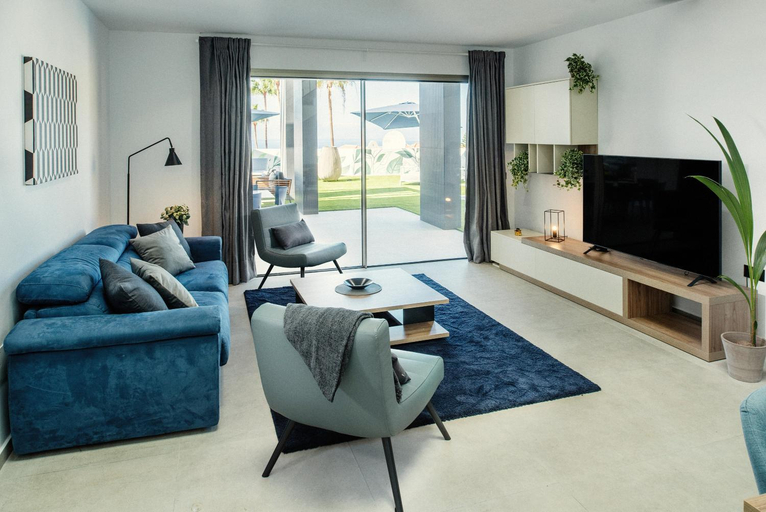 Others 2, Villa Macaronesia - Seaviews, Large Terrace, Private Heated Pool & BBQ, Santa Cruz de Tenerife