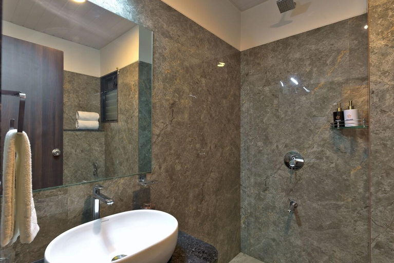 Bathroom 4, SaffronStays Amaltas, Nashik, Nashik