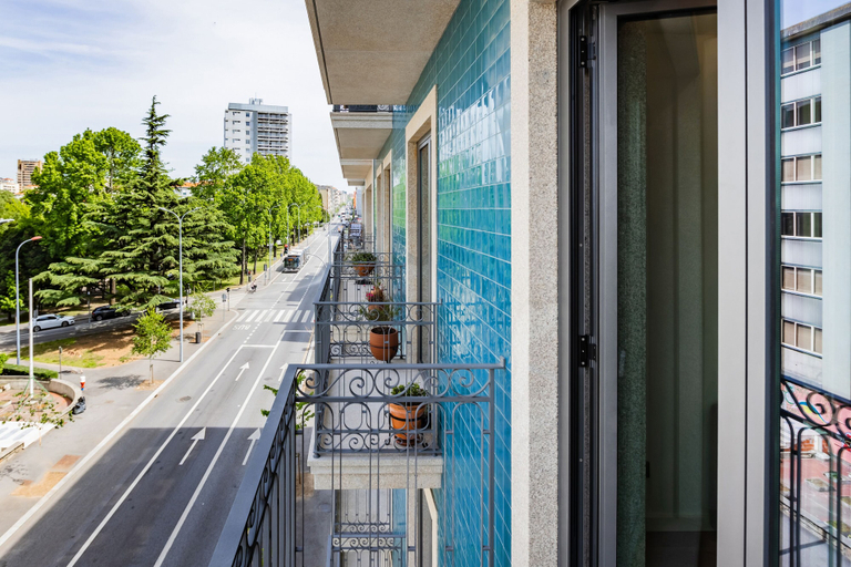 Others 5, Renovato Prestige, Porto