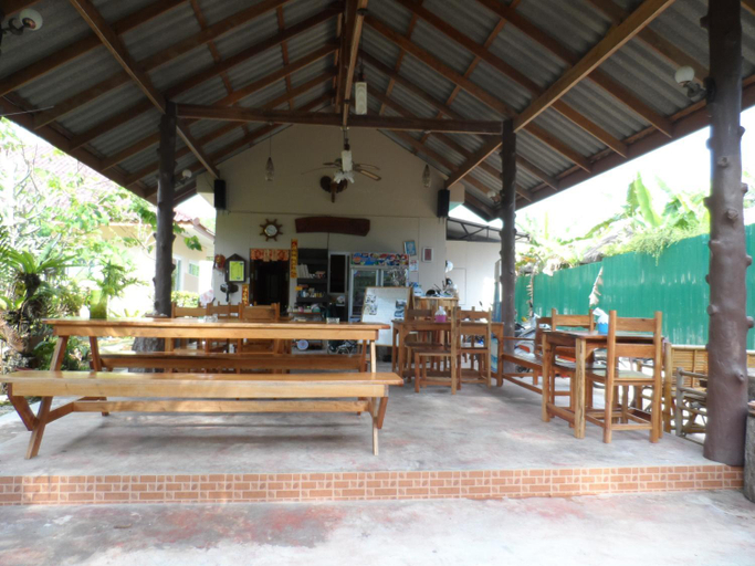 Food & Drinks 4, Khaolak Summer House Resort, Takua Pa