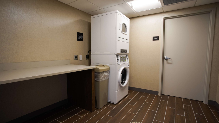Others 5, Hampton Inn & Suites St. Clairsville, Belmont