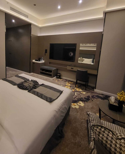 Bedroom 4, msharef almoden hotel, Riyadh