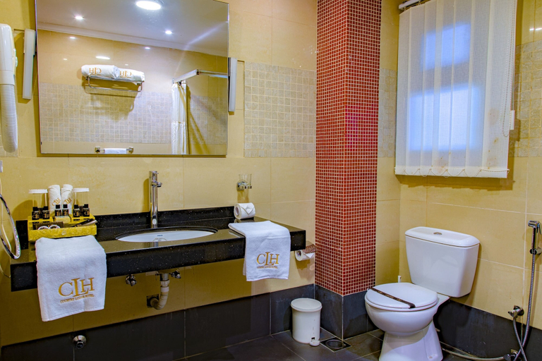Bathroom 5, The Country Lodge Hotel, Western Urban