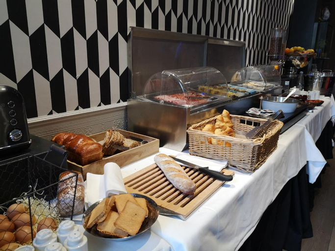 Food & Drinks
