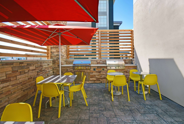 Food & Drinks 4, Home2 Suites by Hilton Columbus, Bartholomew