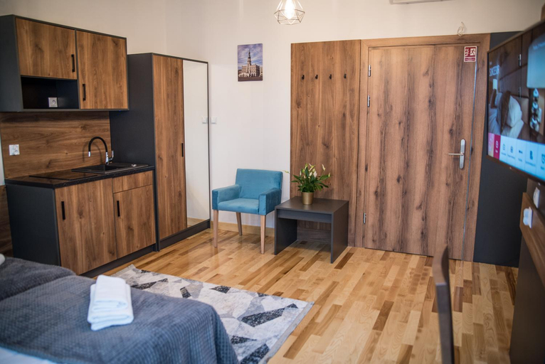 Others 3, Hotel Sukcesor, Zamość