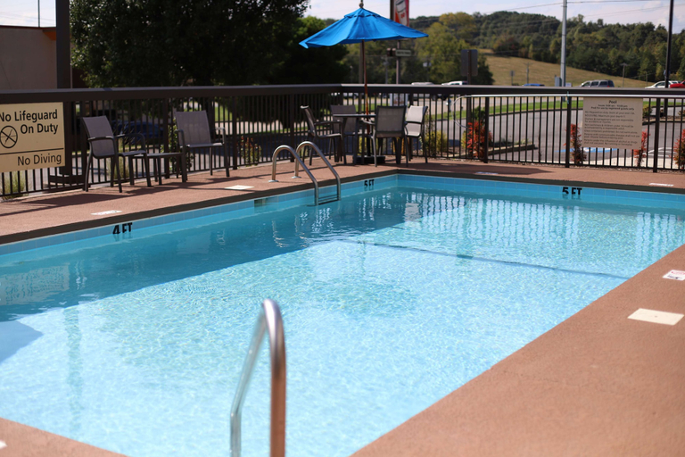 Sport & Beauty 1, Hampton Inn Greeneville, Greene