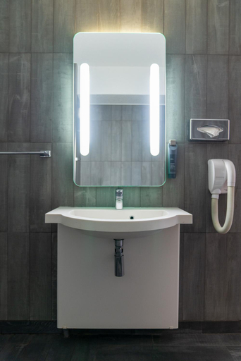 Bathroom 4, easyHotel Nice Old Town, Alpes-Maritimes