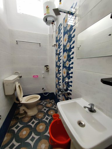 Bathroom 3, Balaji Homestay Hampi, Bellary