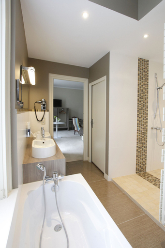Bathroom 3