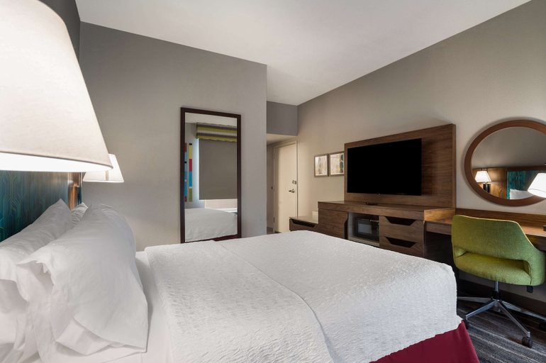 Bedroom 3, Hampton Inn Gadsden, Etowah