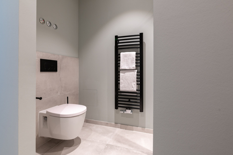 Bathroom 4, Numa Bremen Saga, Bremen