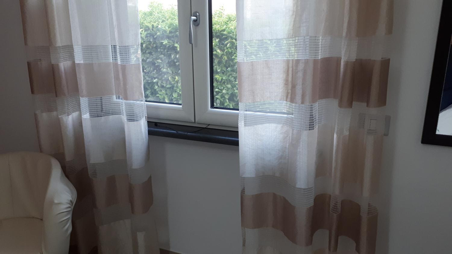 Others 3, B&B Villa Rosa new, Napoli