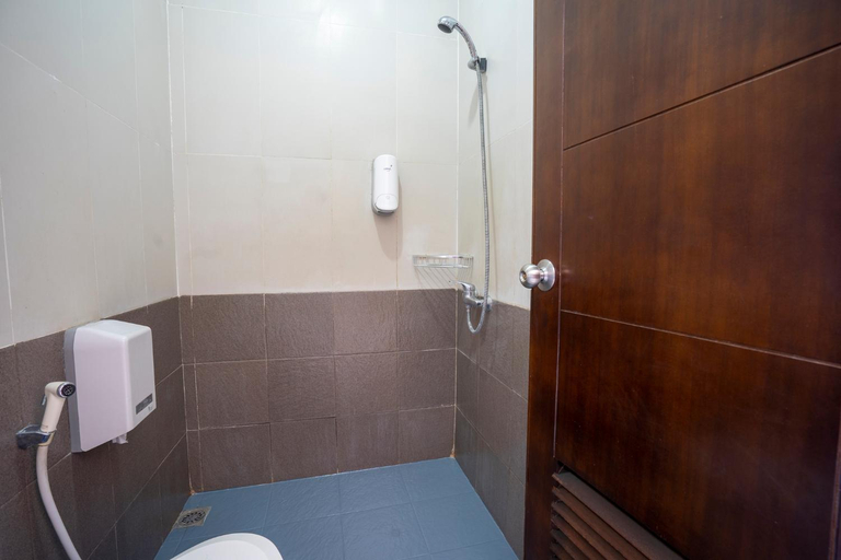 Bathroom, Dago's Hill Hotel, Bandung