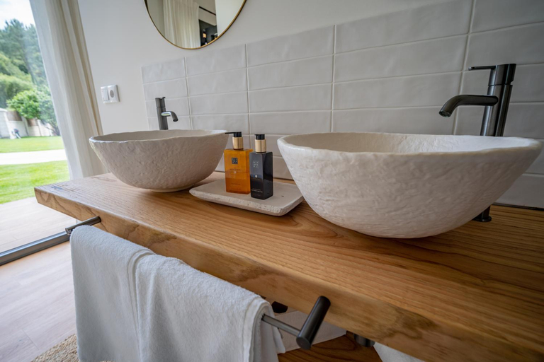 Bathroom 3, Balares Hotel, A Coruña
