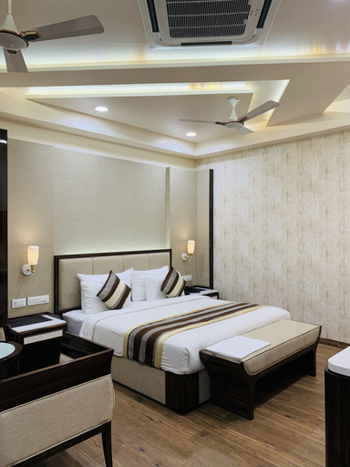 Bedroom 2, Hotel The Grand Kaushalya, Hoshangabad
