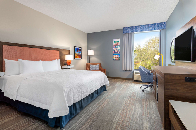 Bedroom 4, Hampton Inn Ft. Lauderdale-Commercial Blvd., Broward