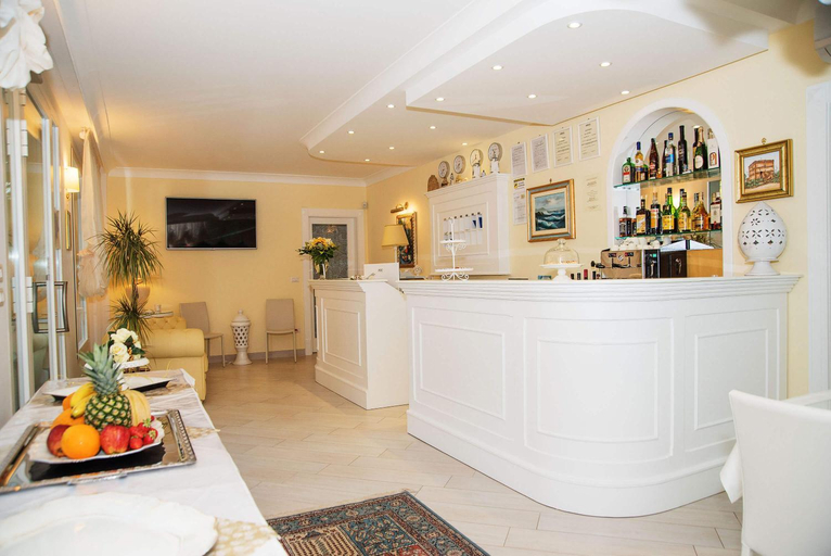 Food & Drinks 5, Falli Exclusive Rooms and Breakfast -Boutique B&B-, Lecce