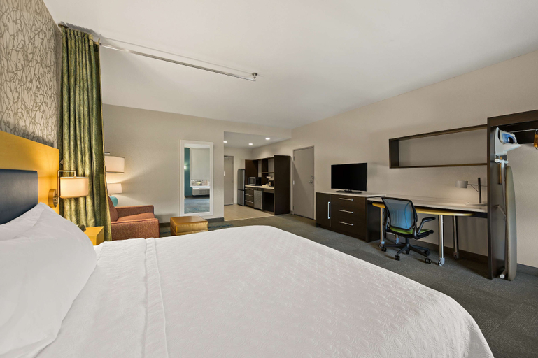 Bedroom 13