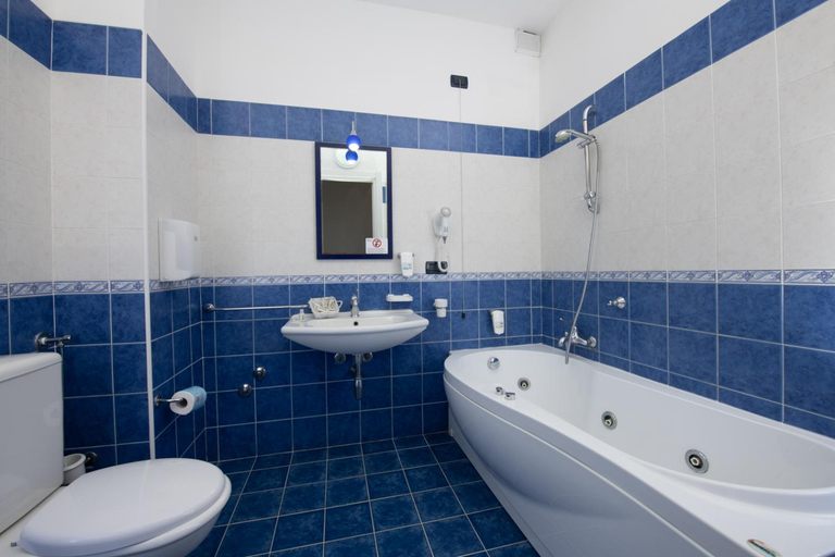 Bathroom 4, Hotel Baia D'oro, Agrigento