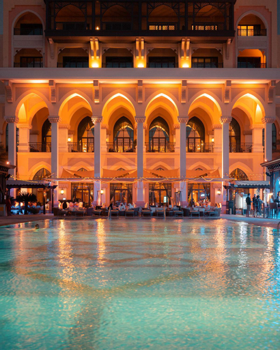 Shangri-La Hotel Apartments Qaryat Al Beri, Abu Dhabi City