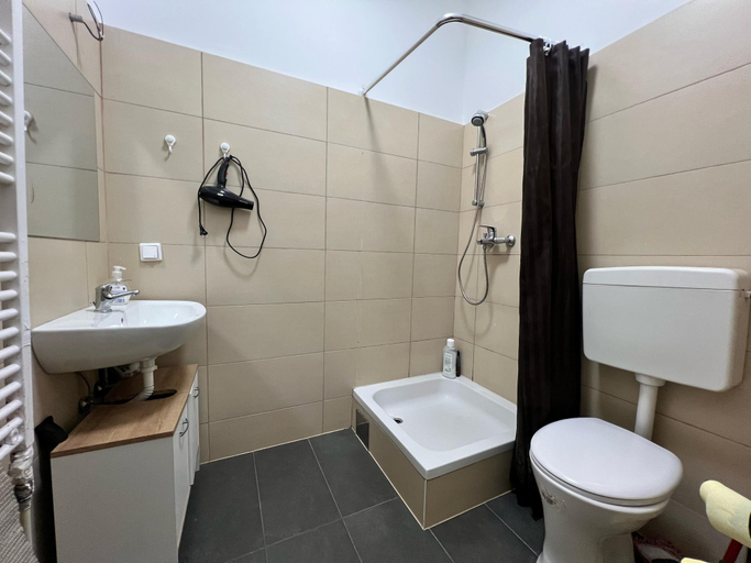 Bathroom 4, Cozy 3BR shared Apt. Wien Simmering, Wien