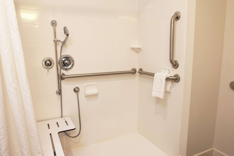 Bathroom 4, Hampton Inn & Suites Boone, Watauga