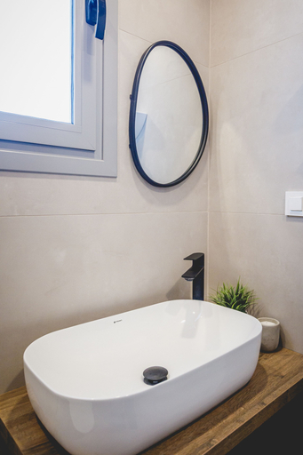 Bathroom 5, Votsalo Tolo, Peloponnese