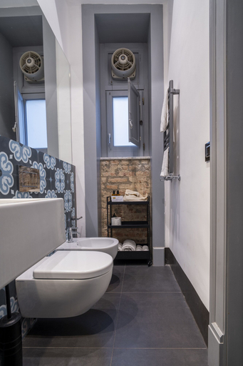 Bathroom 3, 360ME Palace, Messina