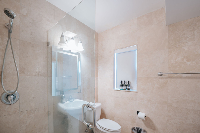 Bathroom 3, PRAIA Hotel Hollywood, Broward