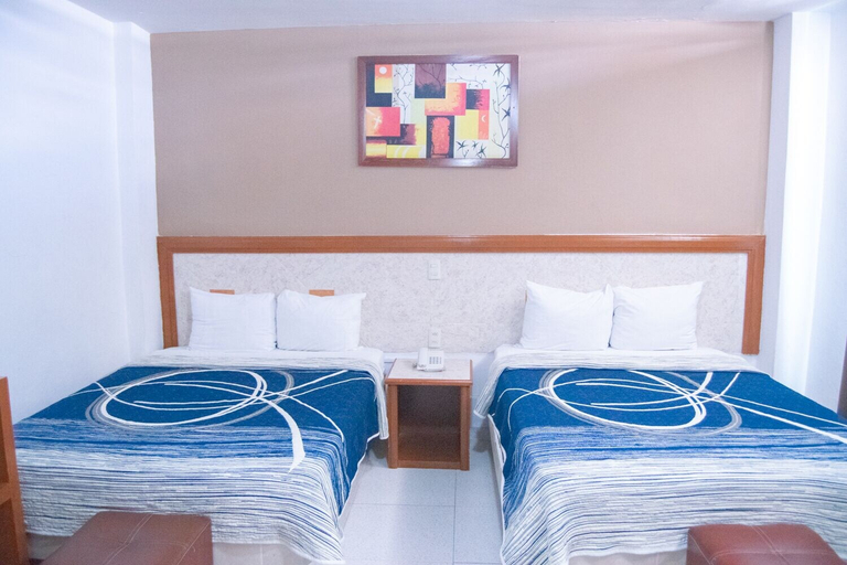 Bedroom 4, Hotel Niza Palace, León