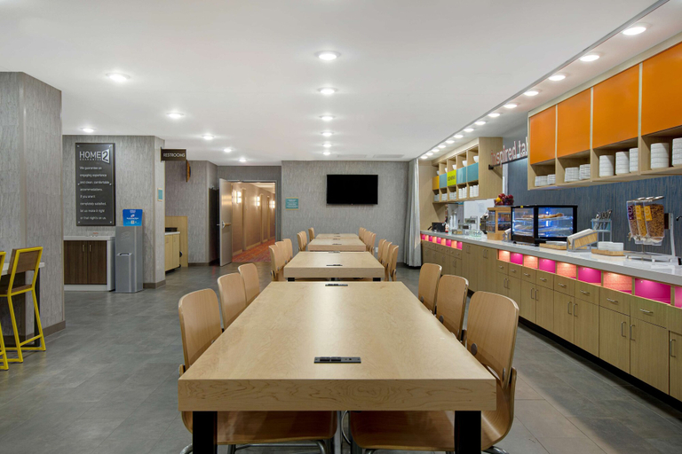 Food & Drinks 5, Home2 Suites By Hilton Grand Rapids Airport, Kent