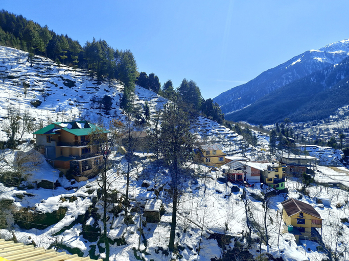 Exterior & Views 2, Elegance Retreat Manali Luxury Stay, Kullu