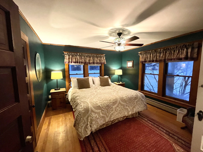 Bedroom 3, Mad River Inn, Washington