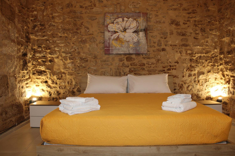 Others 3, B&B Terragine, Bari