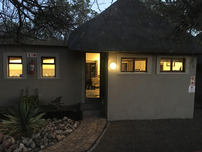 Mabalingwe Elephant Lodge, Waterberg