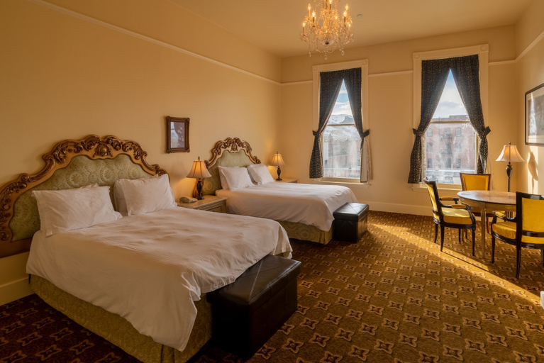 Bedroom 3, Geiser Grand Hotel, Baker