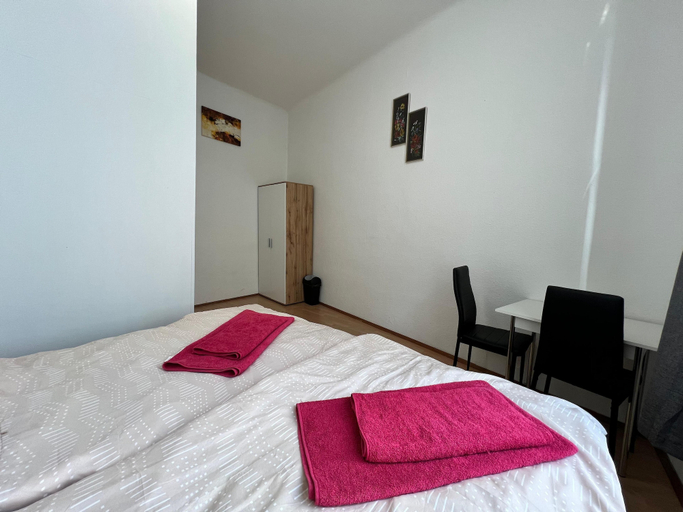Bedroom 3, Affordable 3BR shared Apt. near Meidling, Wien