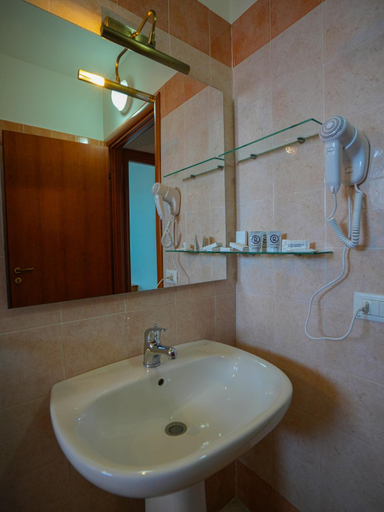 Bathroom 4, GH Baraka Village Sicilia, Ragusa