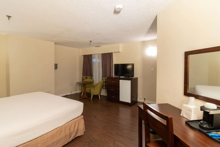 Bedroom 3, Super 8 by Wyndham Prince George, Fraser-Fort George