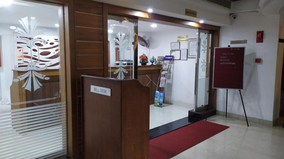 Others 5, Bessota International, Pathanamthitta