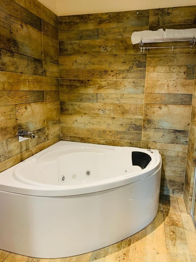 Bathroom 3, Hotel The Grand Kaushalya, Hoshangabad