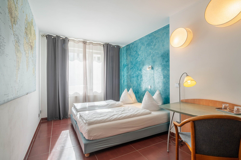 Bedroom 13