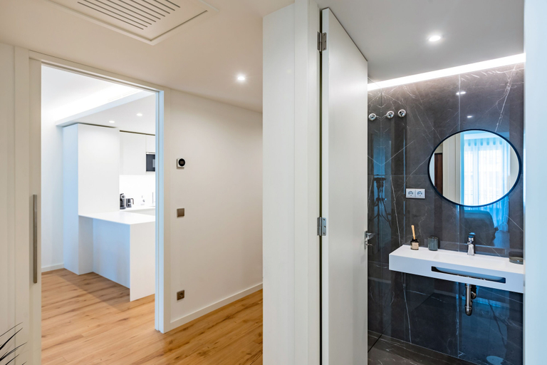Bathroom 3, Renovato Prestige, Porto