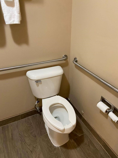 Bathroom 5, Wingate by Wyndham Beaver I-15, Beaver