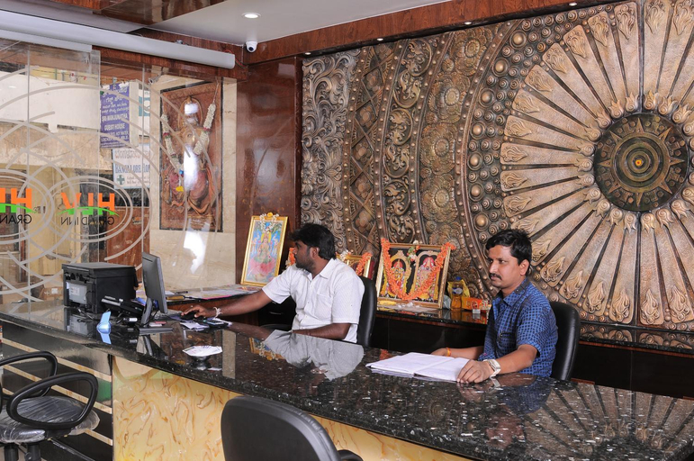 Food & Drinks, HLVGRANDINN, Bangalore