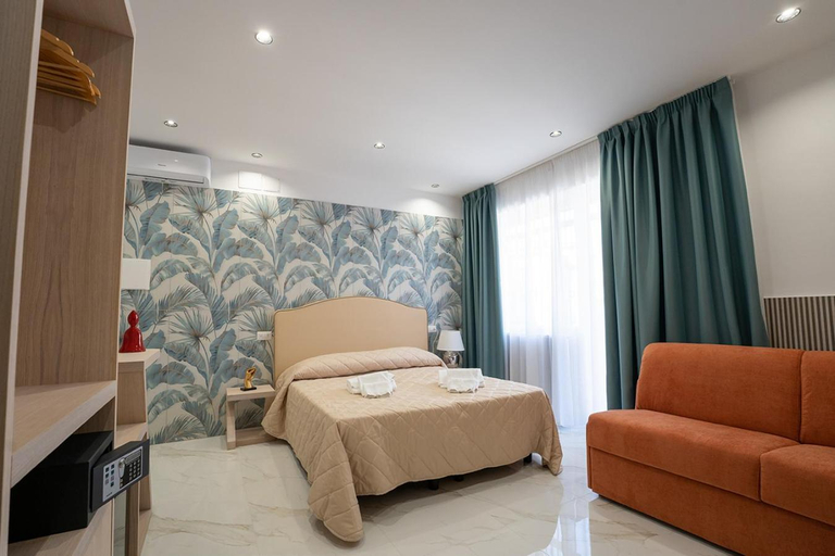 Bedroom 2, P.C. Boutique H. LifeStyle, Napoli Centro, by ClaPa Group Dislocated Hospitality, Napoli